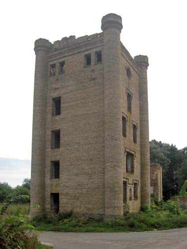  - Manor of Jastrzębski. The ruins of the distillery, view from north