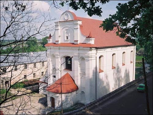  - Kościół Św. Michała Archanioła i klasztor cystersek. Fasada główna i boczna