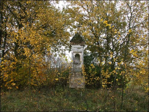 Černichava Vierchniaje. Road chapel 
