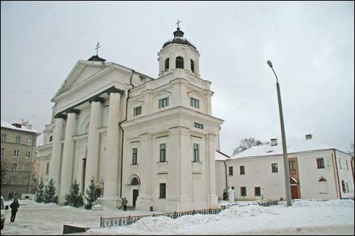  - Kościół Św. Stanisława. Widok fasady głównej