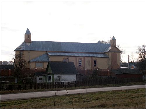 Dziaržynsk (Kojdanava). Catholic church of St. Anne