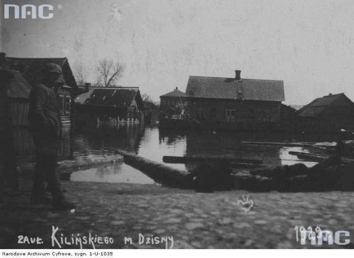  - Город на старых фотографиях . 