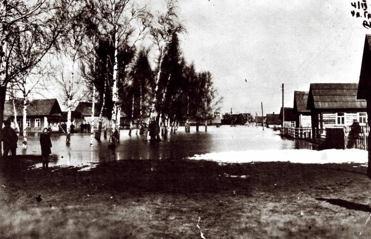  - Город на старых фотографиях . 