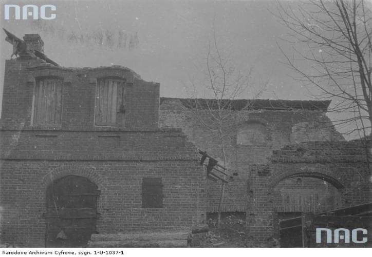  - Город на старых фотографиях . 