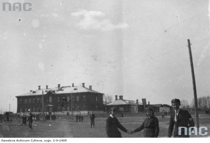  - Город на старых фотографиях . 