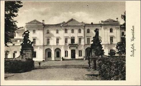  - Miasto na starych fotografiach . Pałac Branickich. 1935 r. (źródło: www.szukamypolski.com)