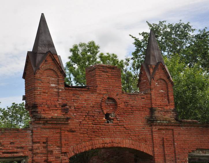  - Усадебно-парковый ансамбль . 
