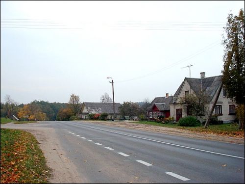  - Пейзажи . Автомобильная дорога Вильнюс-Лида проходящая через посёлок