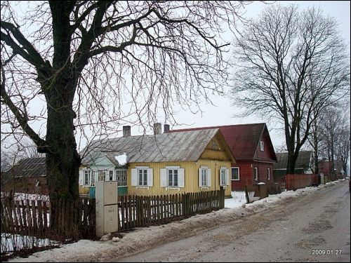  - У вёсцы . 