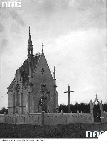  - The tomb Rejtan. Hruszówka. Rejtan family chapel. Photo 1928-05