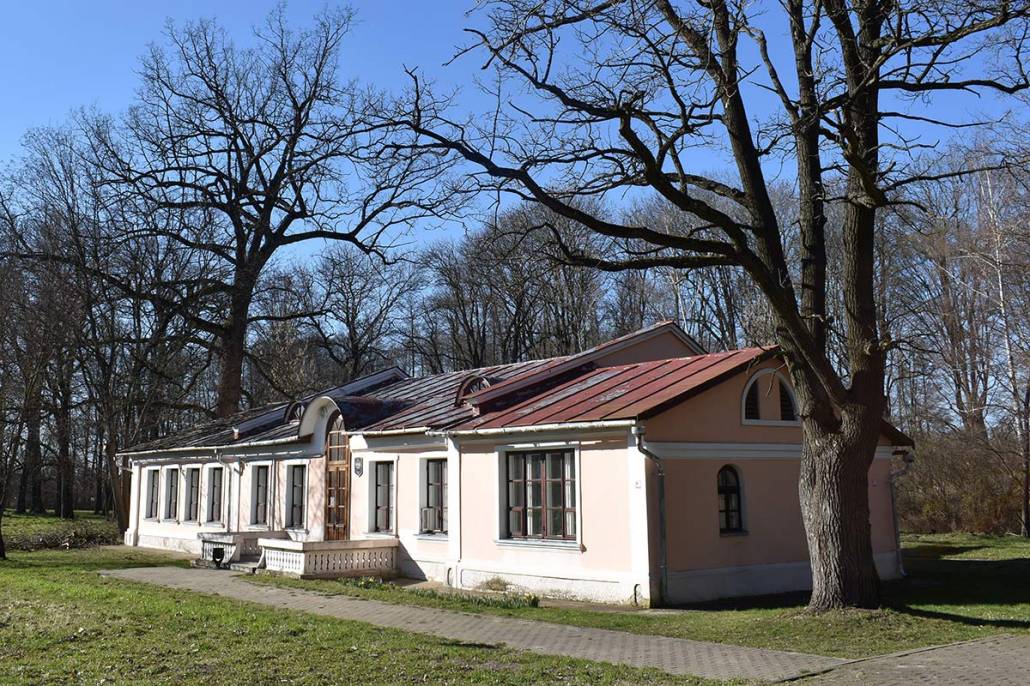  - Усадебно-парковый ансамбль Швыковских. 