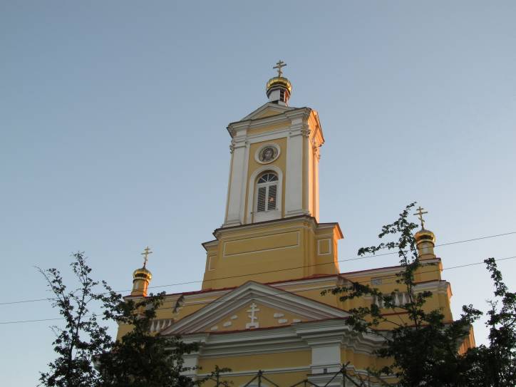  - Царква Святых Пятра й Паўла і манастыр базыльянаў. 