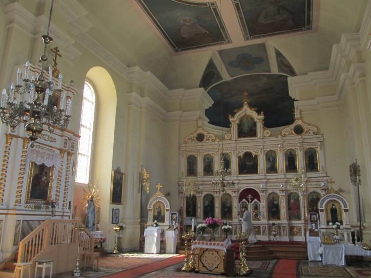  - Царква Святых Пятра й Паўла і манастыр базыльянаў. 