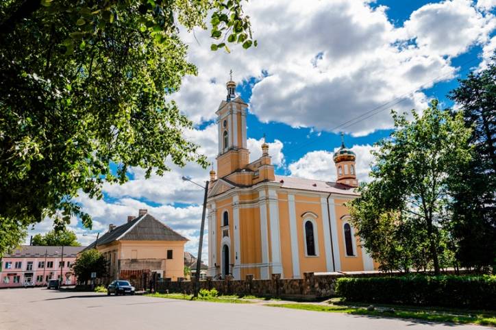 Ружаны. Царква Святых Пятра й Паўла і манастыр базыльянаў