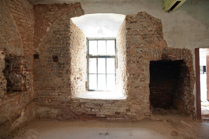  - Касцёл Унебаўзяцця Панны Марыі і кляштар цыстэрцыянаў. 