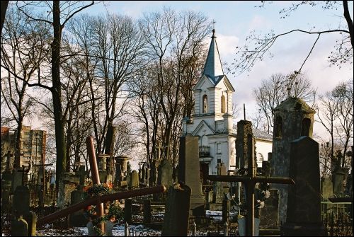  - Graveyard chapel . 