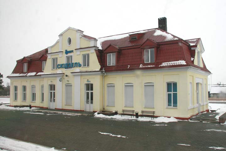 Skidziel. Railway station 