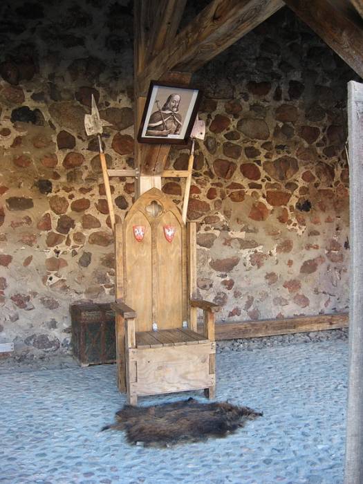 Lida.  Castle