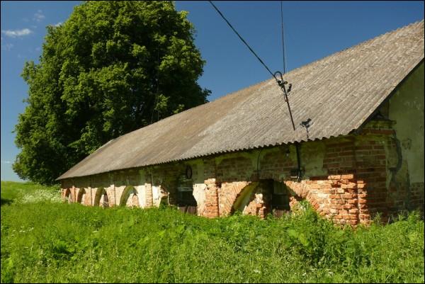  - Фольварк . Конюшня