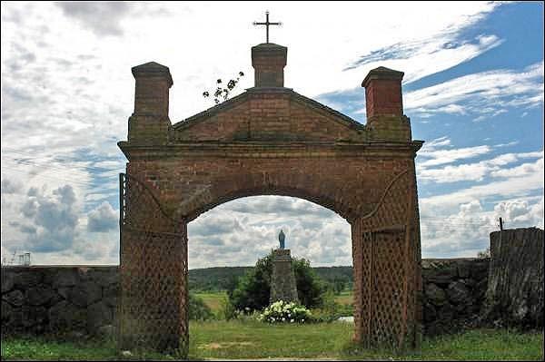 Daniušava. Catholic church of the Holy Trinity