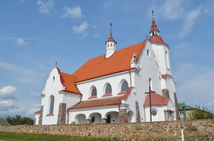 Soły.  Catholic church of Mother of God of the Rosary