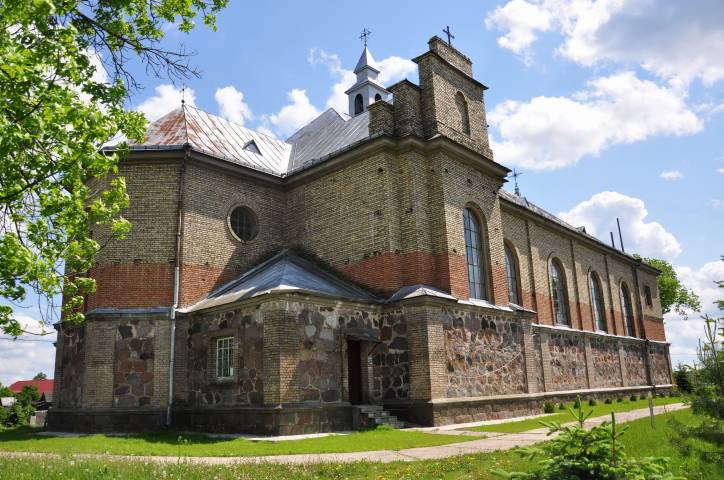 Vojstam. Catholic church of the Holy Trinity