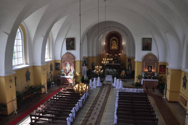 Vojstam. Catholic church of the Holy Trinity