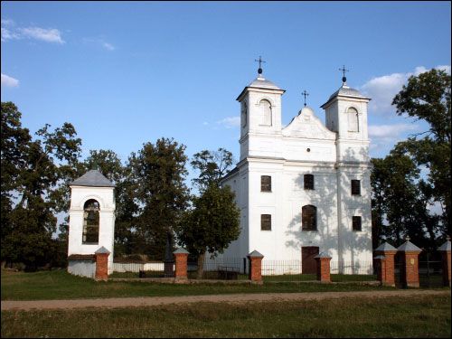 Iščałna. Catholic church of the Holy Trinity