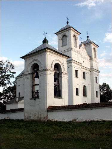 Костел святой троицы в гервятах фото