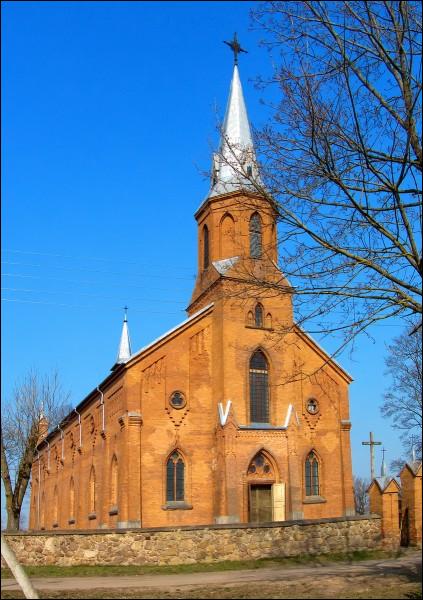 Ladsk. Catholic church of St. Stanislaus