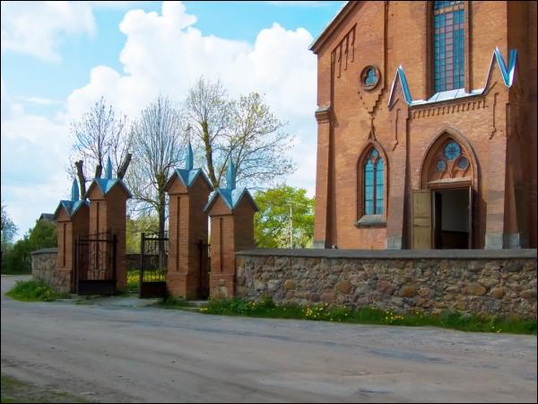 Ladsk. Catholic church of St. Stanislaus