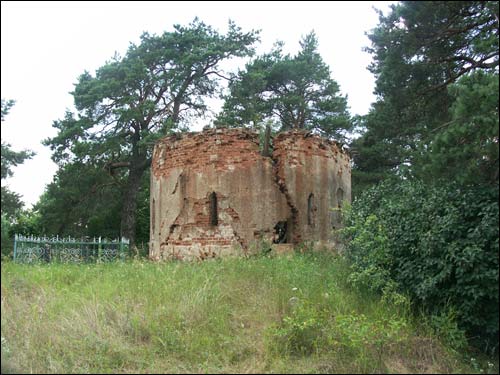 Bartniki. Kaplica grobowa 