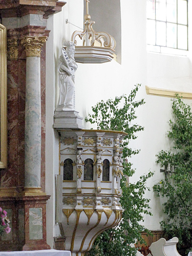 Крамяніца. Касцёл Божага Цела і Святога Юр'я