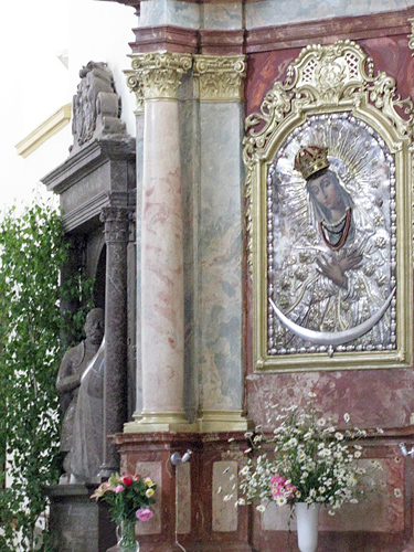 Крамяніца. Касцёл Божага Цела і Святога Юр'я