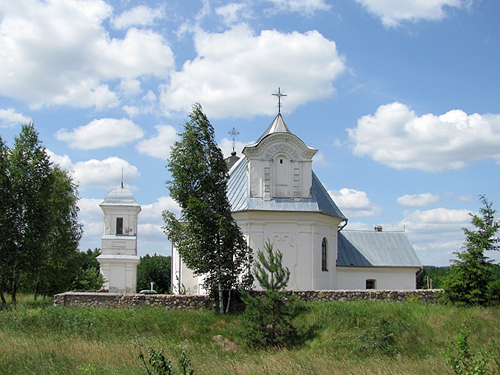 Łukonica. Catholic church of St. Michael the Archangel