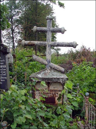 Niahnievičy. cemetery Old Christian