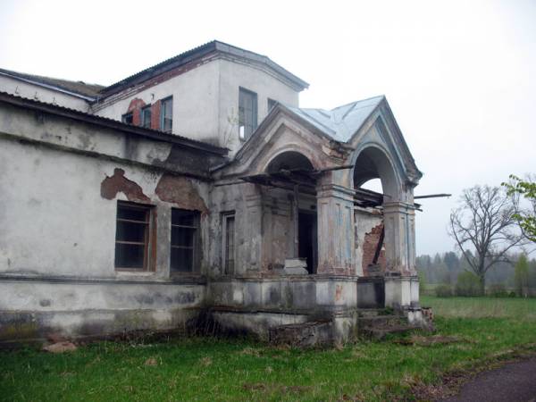 Dubniki.  Manor of Miniejka