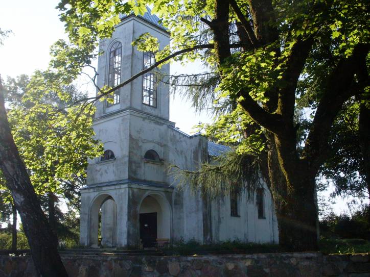  - В деревне . Костел Пресвятого Сердца Иисуса