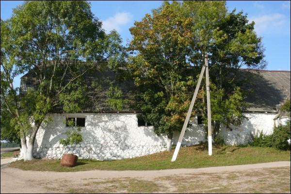  - Фольварк . 