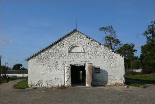  - Фольварк . 