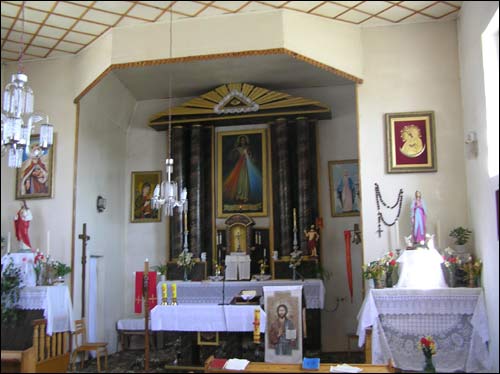  - Касцёл . Алтар