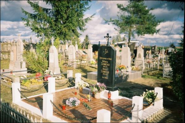 Адэльск. Могілкі старыя каталіцкія