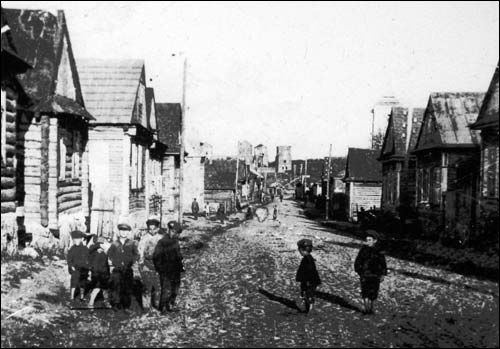  - Town at the old photos . 