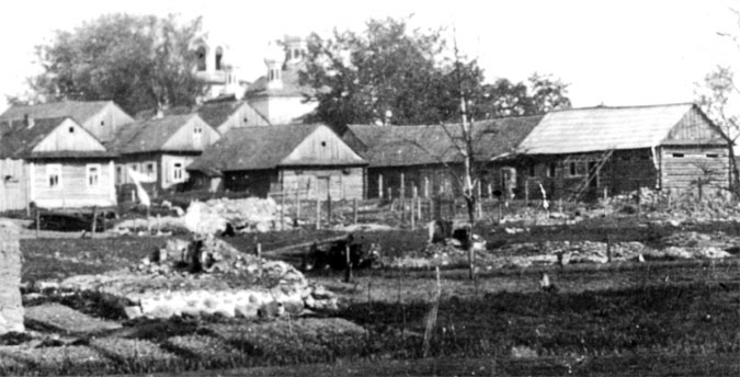 Mir. Town at the old photos 