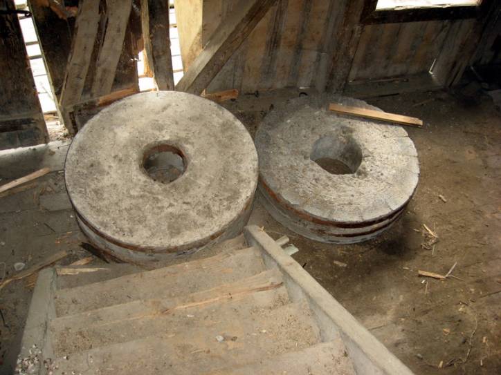  - Млын вадзяны . 