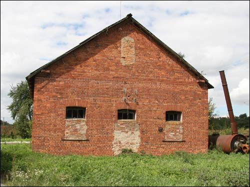  - Dwór gospodarczy Worońcowych-Weliaminowych. Budynek magazynowy, 08 2008
