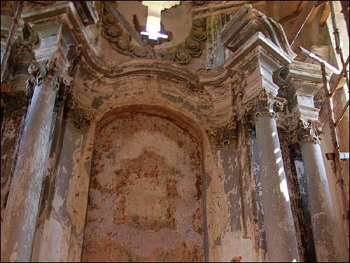  - Kościół Św. Mikołaja. Ołtarz główny, fragment, 07 2006 r