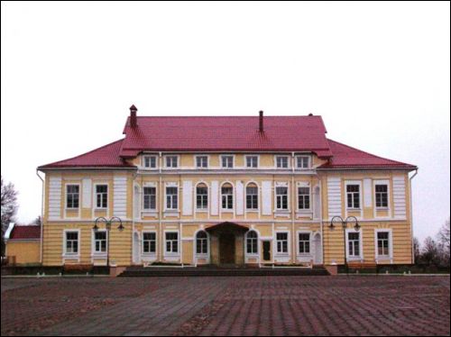 Mohylew |   Pałac prawosławnego metropolity. Fasada główna pałacu