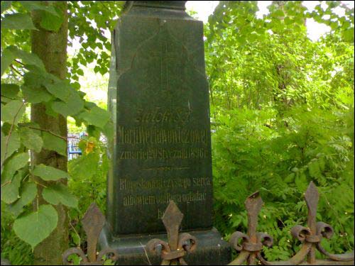 Bychów. Cmentarz chrześcijański