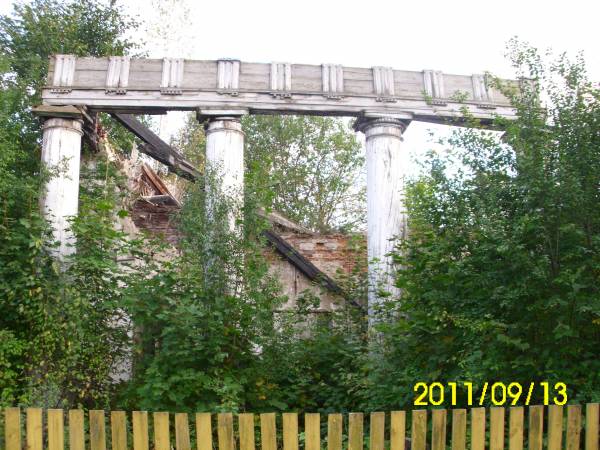 Krasnaja Zwiezda (Radziwilmonty). Zespół dworsko-parkowy Radziwiłłów